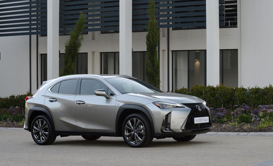  Lexus UX200 F-Sport 2019 года  (ZA) (фото 24 из 39)